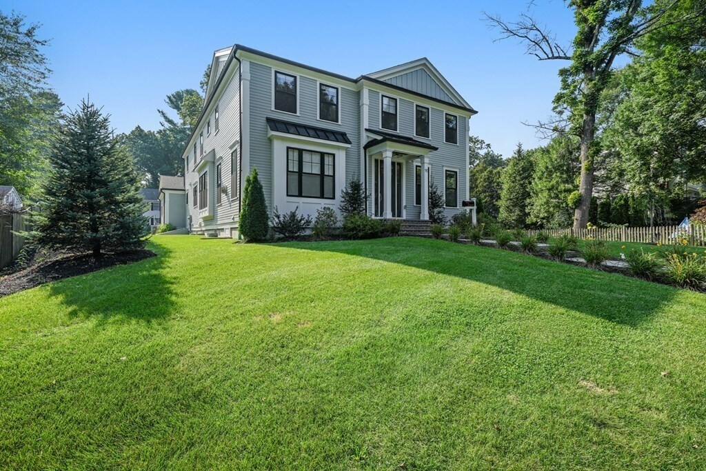 Primary Photo - 90 Overbrook Dr