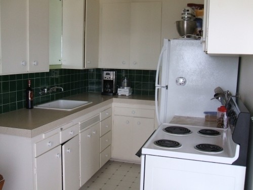 Foto del edificio - Anne Vista Court - 2 bedrooms + den