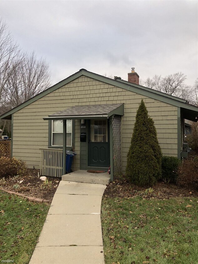 Primary Photo - 2 br, 1 bath Condo - 2532 Pittsfield Blvd