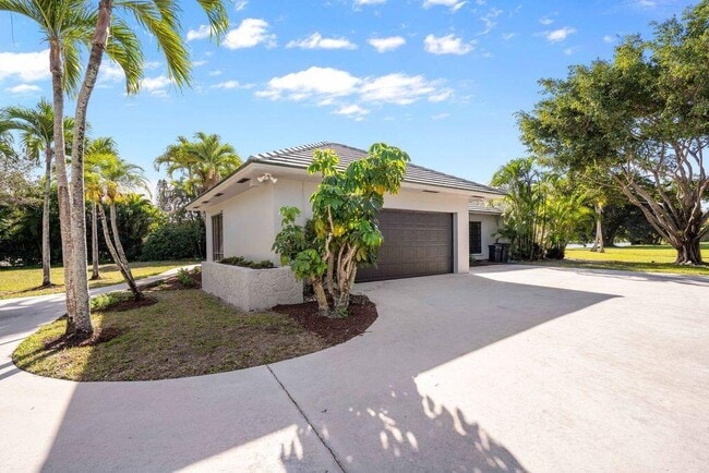 Building Photo - 5355 Sea Biscuit Rd