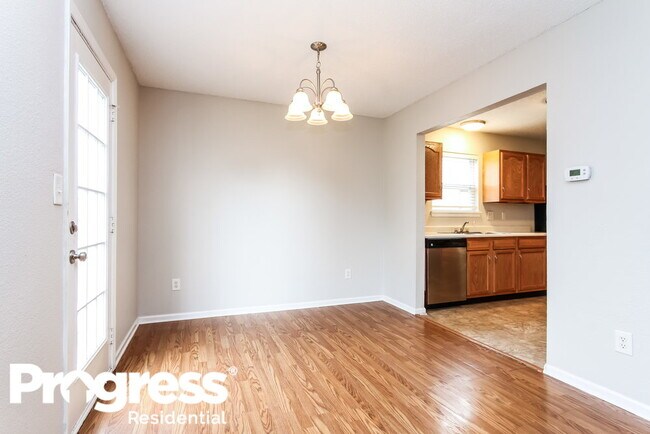 Foto del edificio - 7138 Wellwood Dr