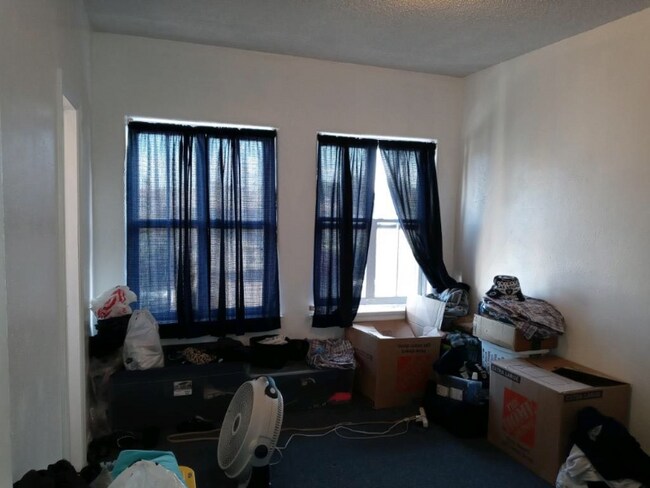 Building Photo - 2215 Lomita Blvd