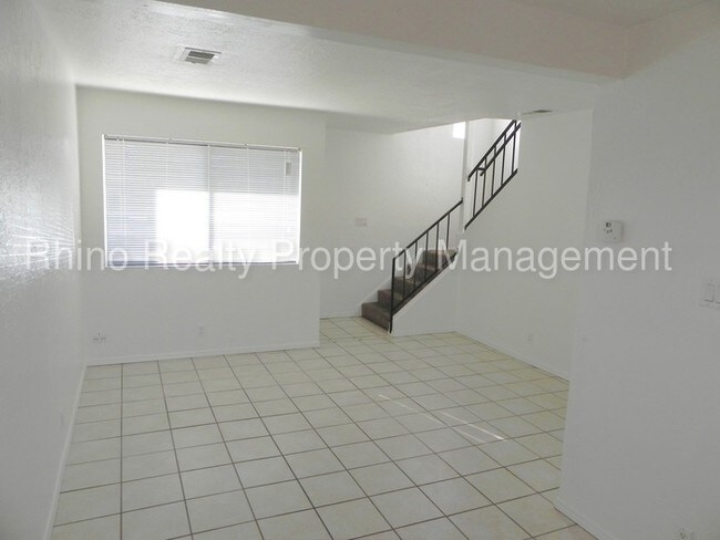 Building Photo - 12621 Lomas Blvd NE