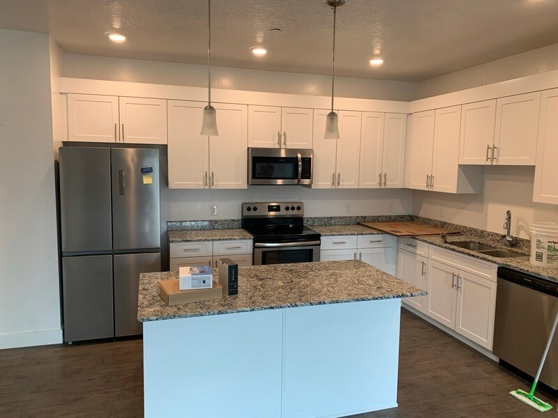 Foto principal - 875 Depot St