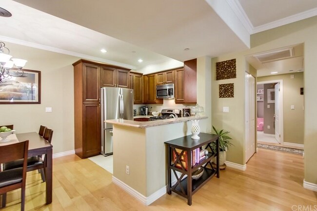 Foto del edificio - 630 E Olive Ave
