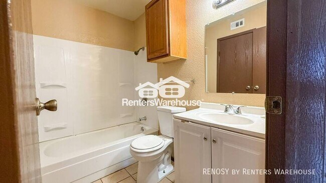 Foto del edificio - 13480 S Thorntree Dr