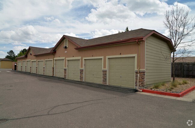 Building Photo - Cottage Grove 8 Plex