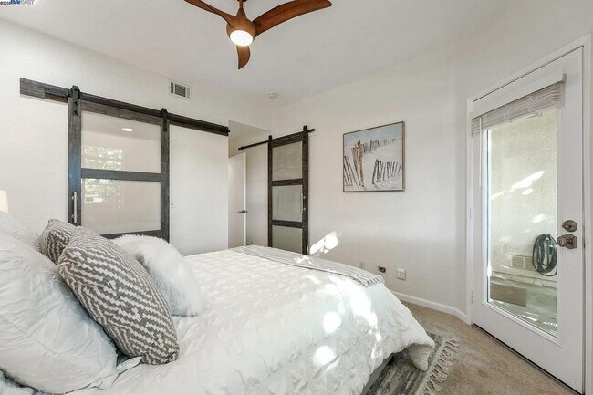 Foto del edificio - 7020 Stagecoach Rd