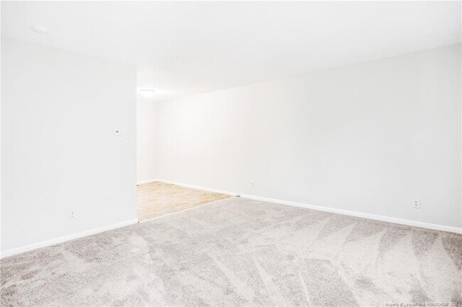 Building Photo - 828 Pilot Ave