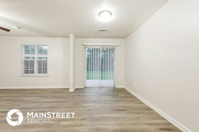 Foto del edificio - 700 Parkway Rd