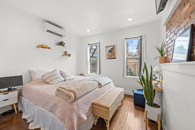 Foto del edificio - 342 7th St