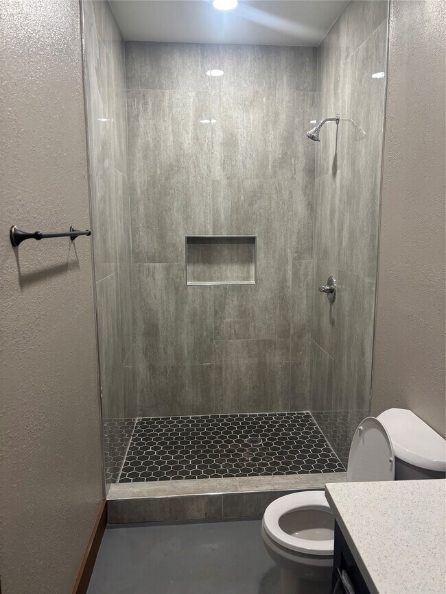 Foto del edificio - 9480 Plum Grove Rd