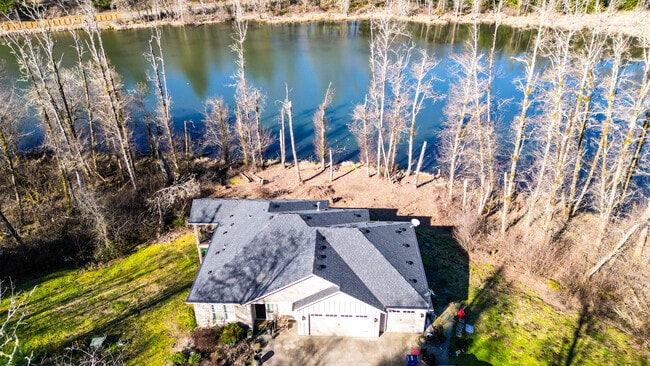 Building Photo - 15116 NE Grantham Rd