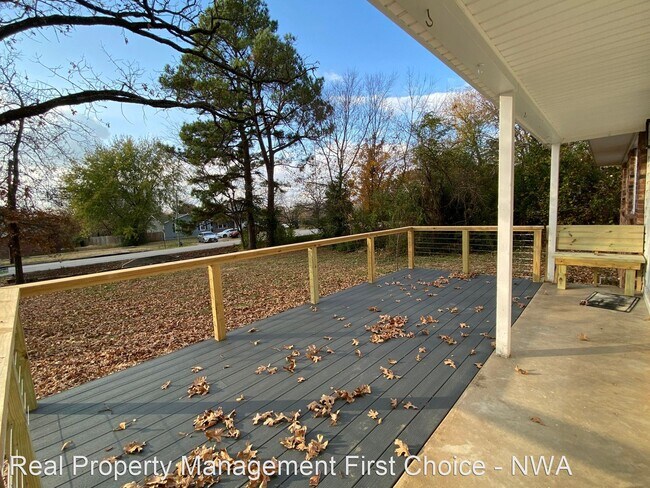 Building Photo - 3 br, 2 bath House - 1218 N Lewis Avenue