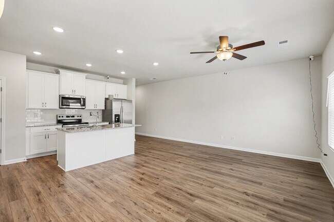 Foto del edificio - 6386 Sundowner Pl SW