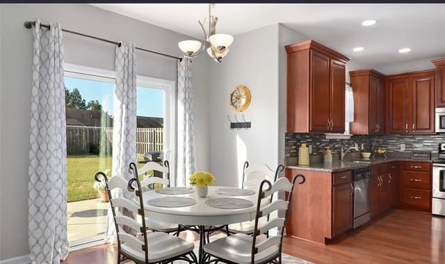 Building Photo - 9 Melody Dr