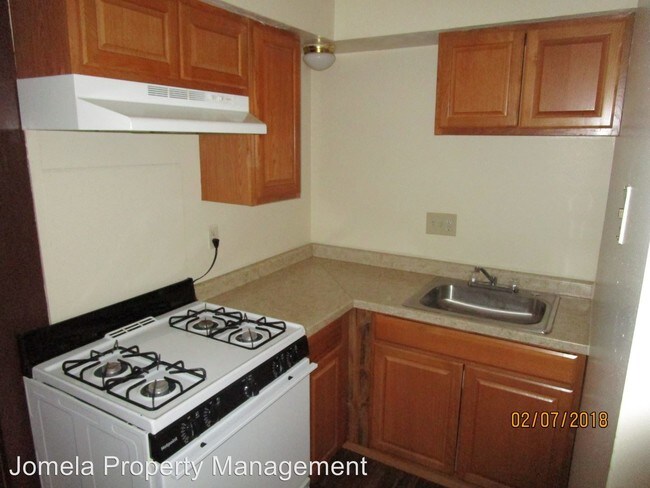 Building Photo - 1657 S 17th St