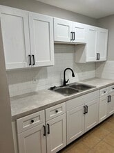 Building Photo - 1700 SW 16th Ct