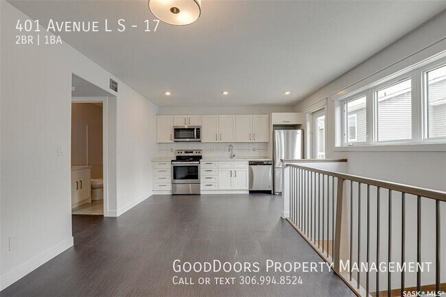 Photo du bâtiment - 401 Avenue L S