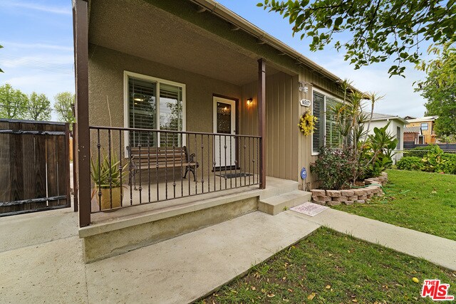 Building Photo - 6517 White Oak Ave