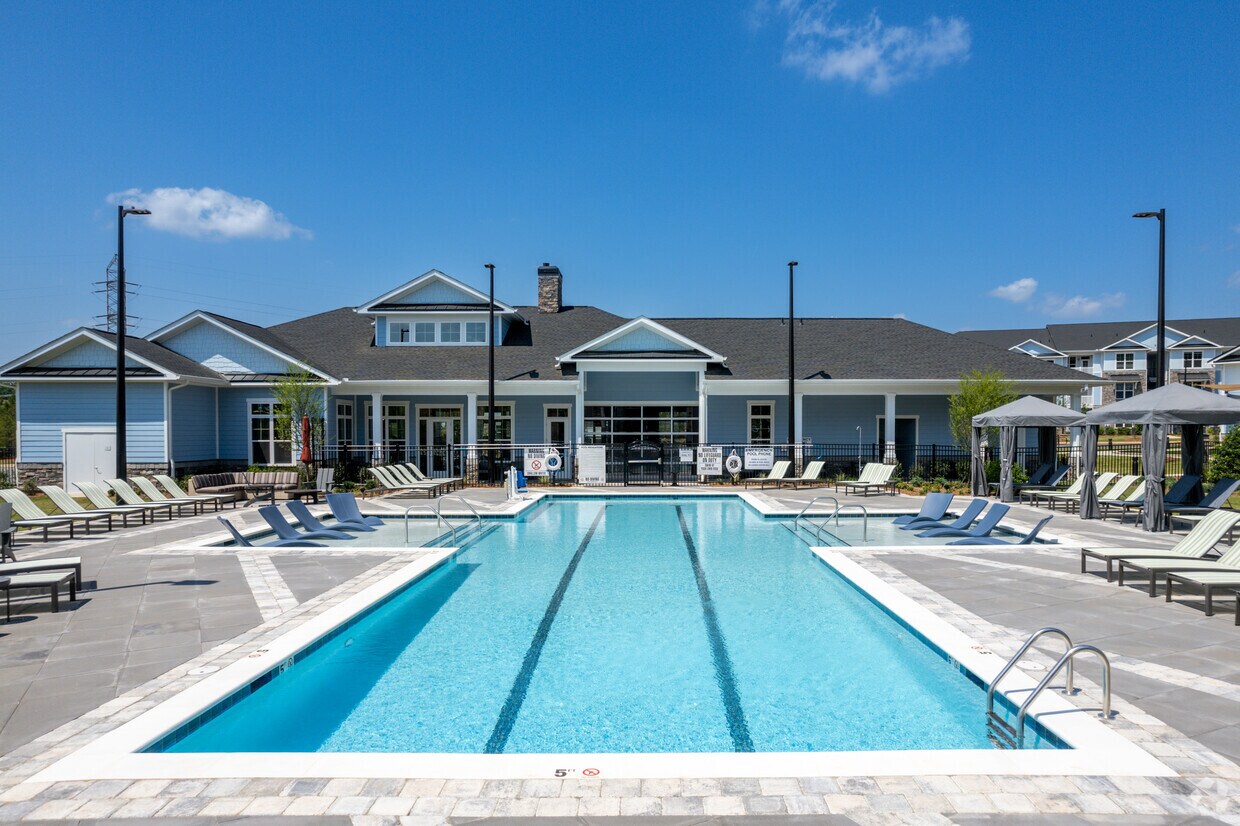 Argento at Kellswater Bridge Apartments Apartments at 40000 Argento