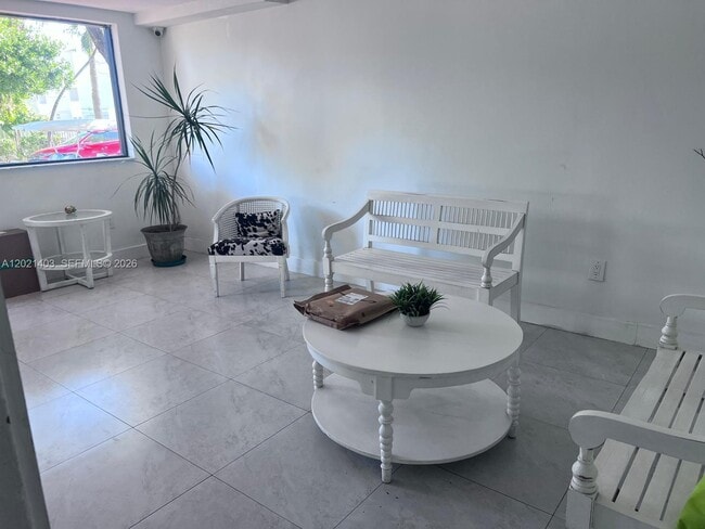 Foto del edificio - 528 Meridian Ave