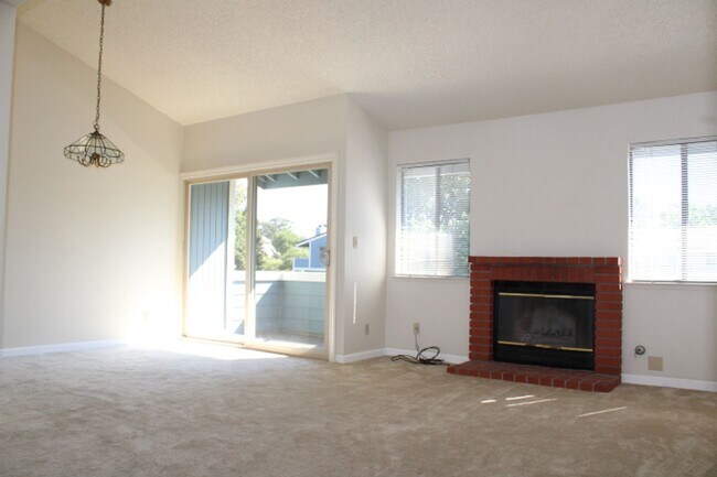 Building Photo - 403 Olympus