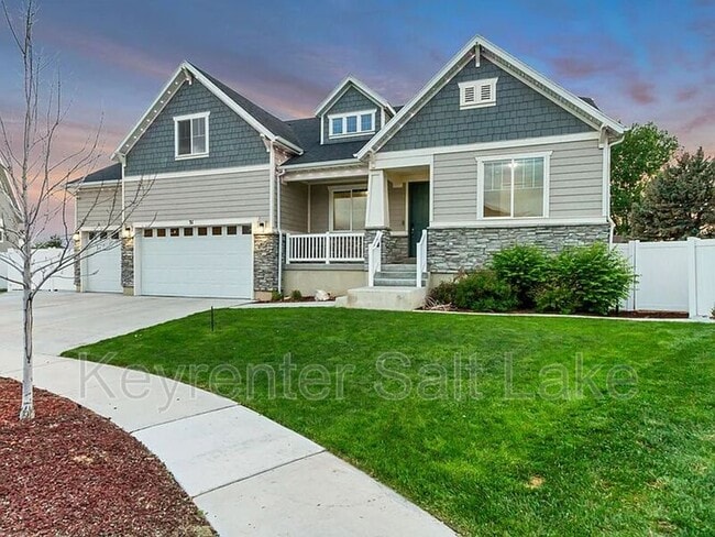 Building Photo - 31 N Palomino Way