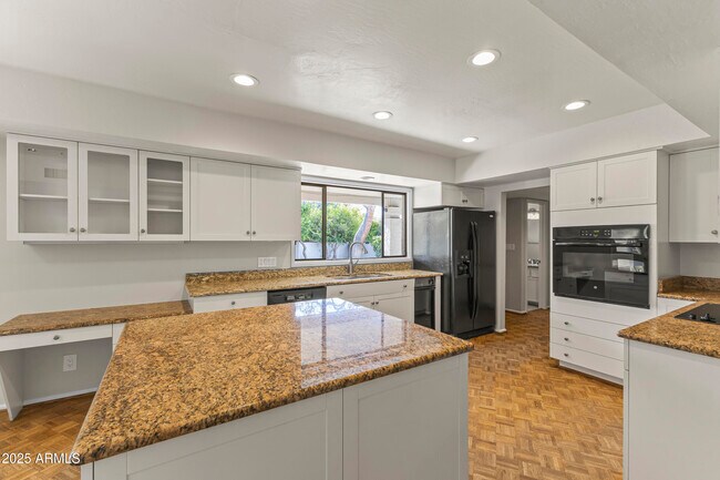 Foto del edificio - 6835 N 1st Pl