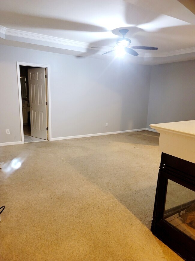 Building Photo - 1018 Brighton Crest Cir