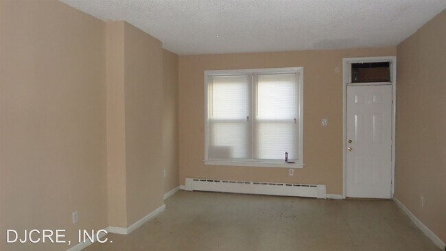 Foto del edificio - 3 br, 1 bath House - 1913 Dudley Street