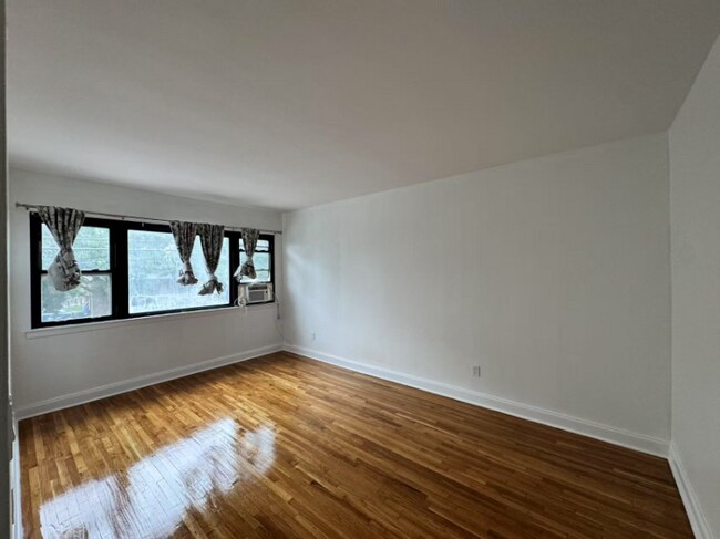 Foto del edificio - 1454 Stadium Ave