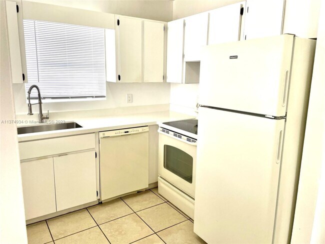 Foto del edificio - 20044 SW 87th Pl