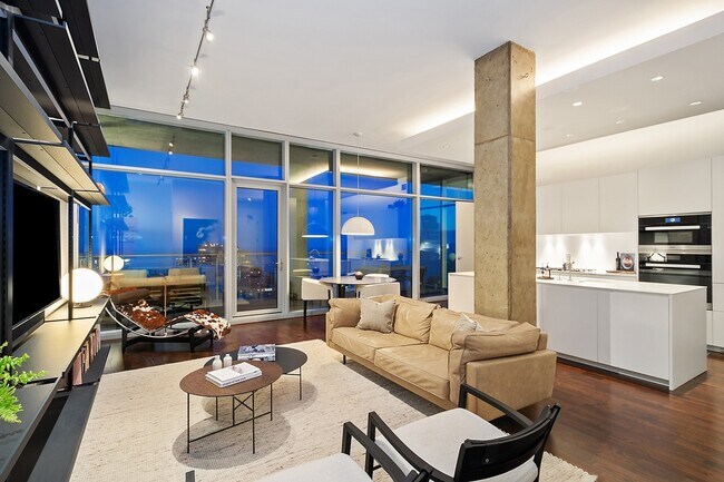 Foto del edificio - 600 N Fairbanks Ct