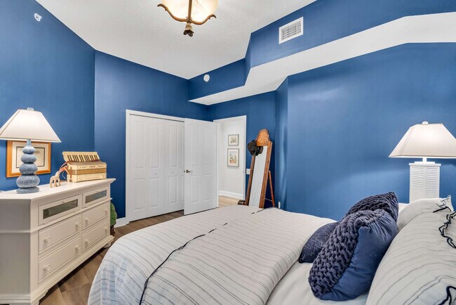 Building Photo - 5204 Bouchard Cir