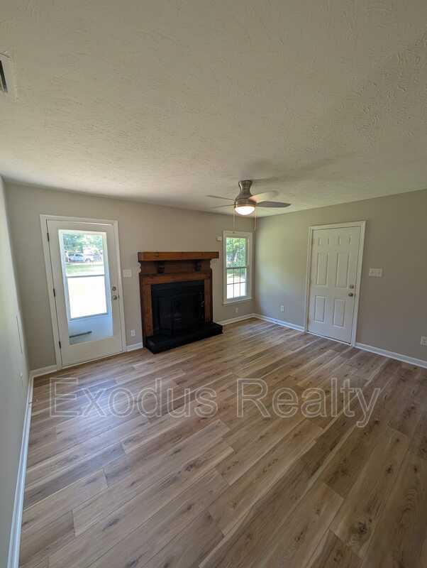 Foto del edificio - 6443 Rutherglen Dr