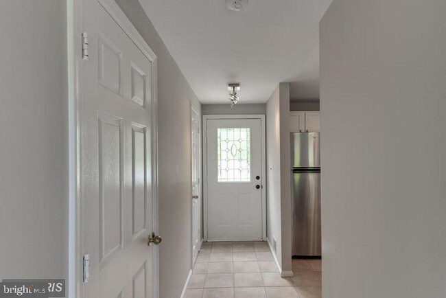Foto del edificio - 5907 Dungeness Ln