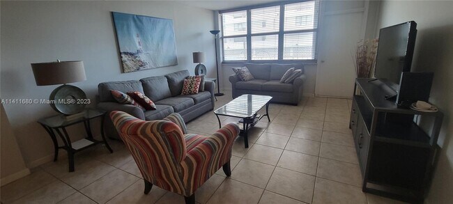 Foto del edificio - 245 18th St