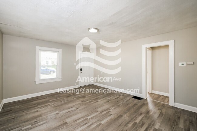 Foto del edificio - 3772 N Parker Ave