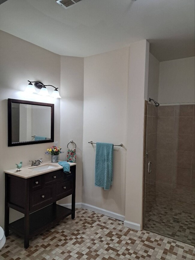 Building Photo - 200 State St