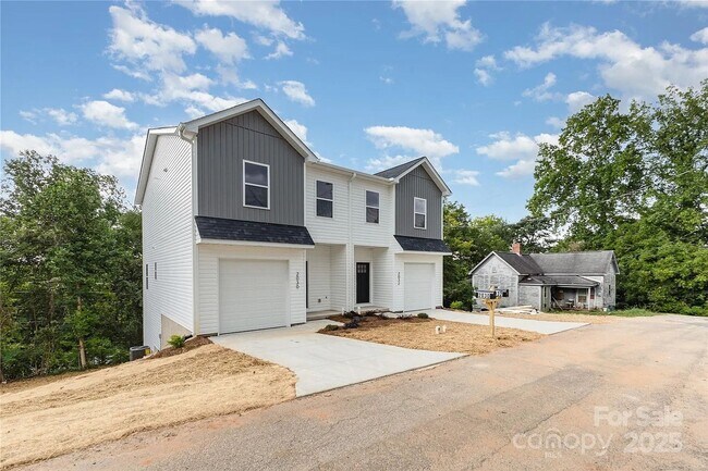 Foto del edificio - New Construction 3 Bed 2.5 Bath Home in Hi...