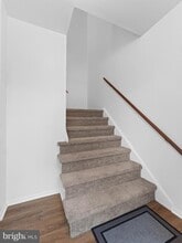 Building Photo - 1809 Silver Ct