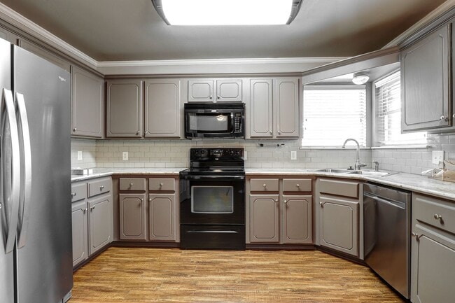 Foto del edificio - 3 Bedroom 2 Bathroom House in PGISD!