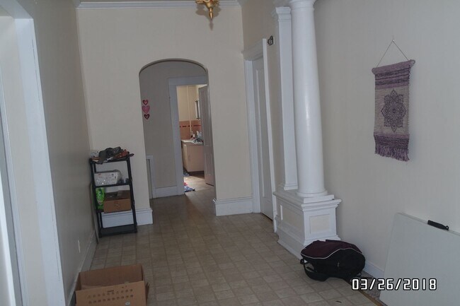 Foto del edificio - 232 W Church St