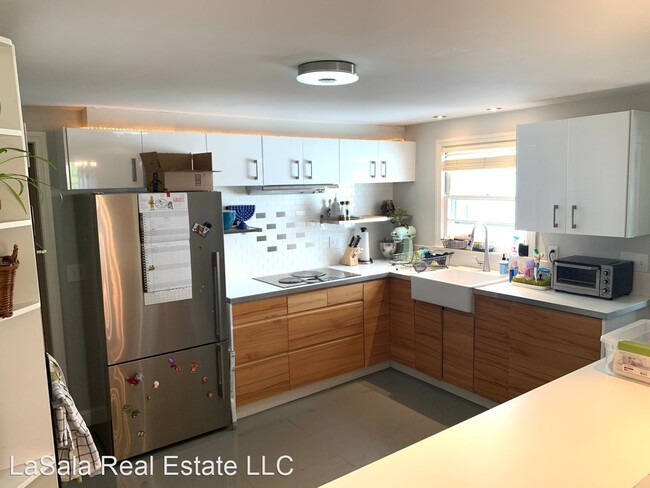 Building Photo - 2 br, 1.5 bath House - 213 Griswold Drive