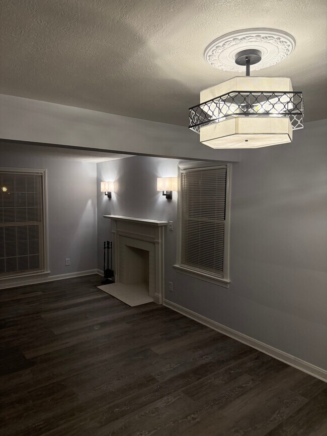 Foto del edificio - 19807 Wickfield Ave