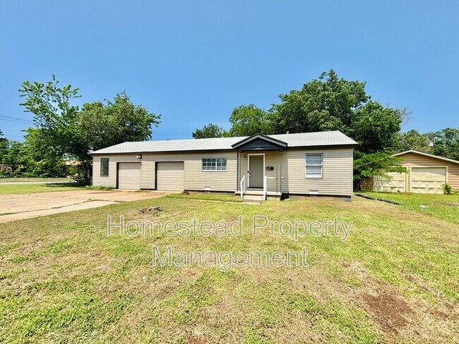 Photo - 4101 SE 42nd St House