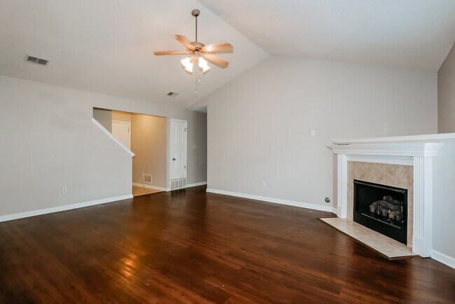 Foto del edificio - 10316 Cottage Oaks Dr