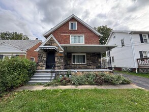 Building Photo - 1405 Sheffield Rd