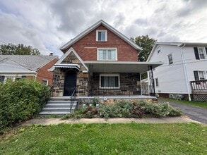 Building Photo - 1405 Sheffield Rd